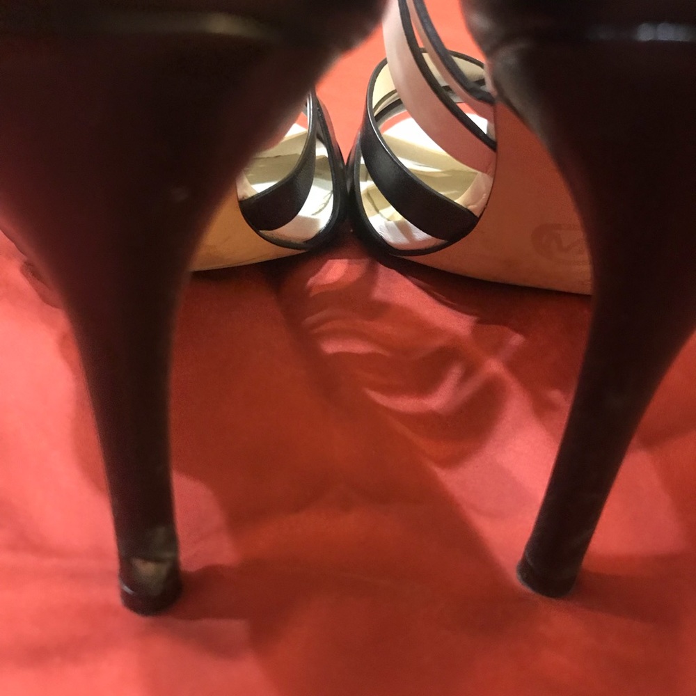 Michael Kors black and white strappy sandals - Picture 6 of 8